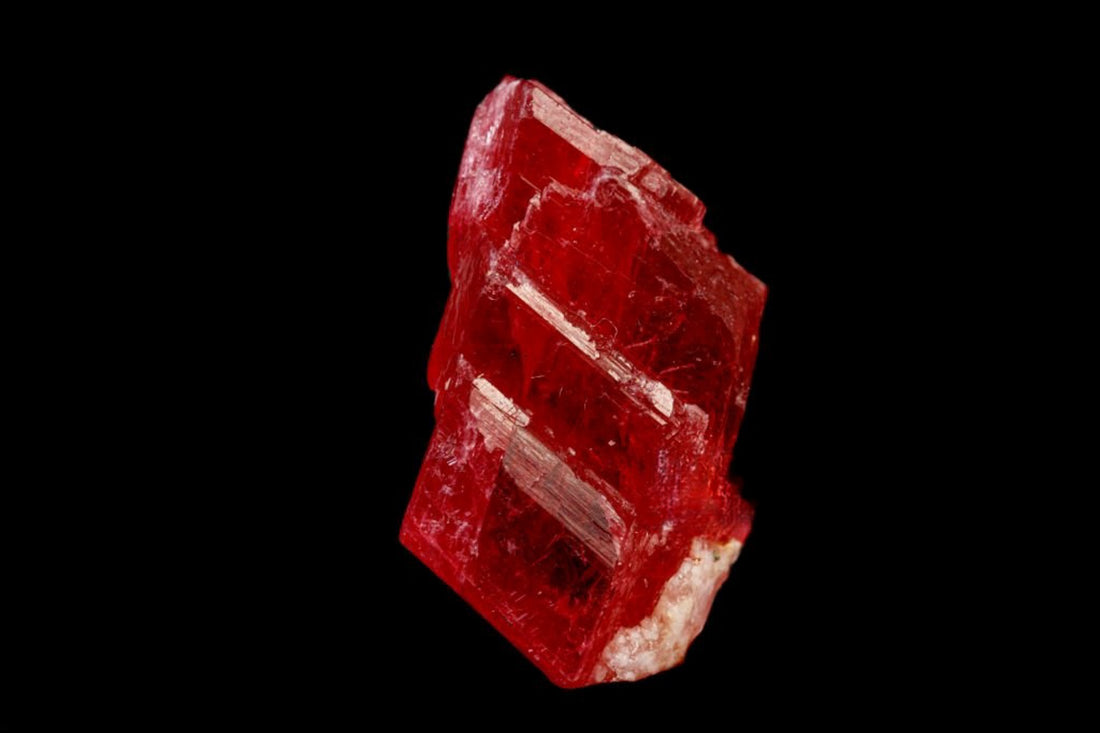 Red Rutilated Quartz Benefits & Uses